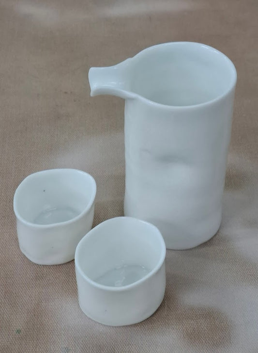 2071  德化白瓷清酒器 / 茶具